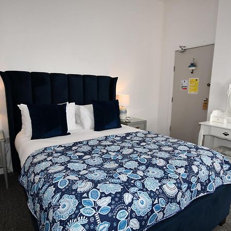 No. 98 Boutique Hotel Weymouth Oda fotoğraf