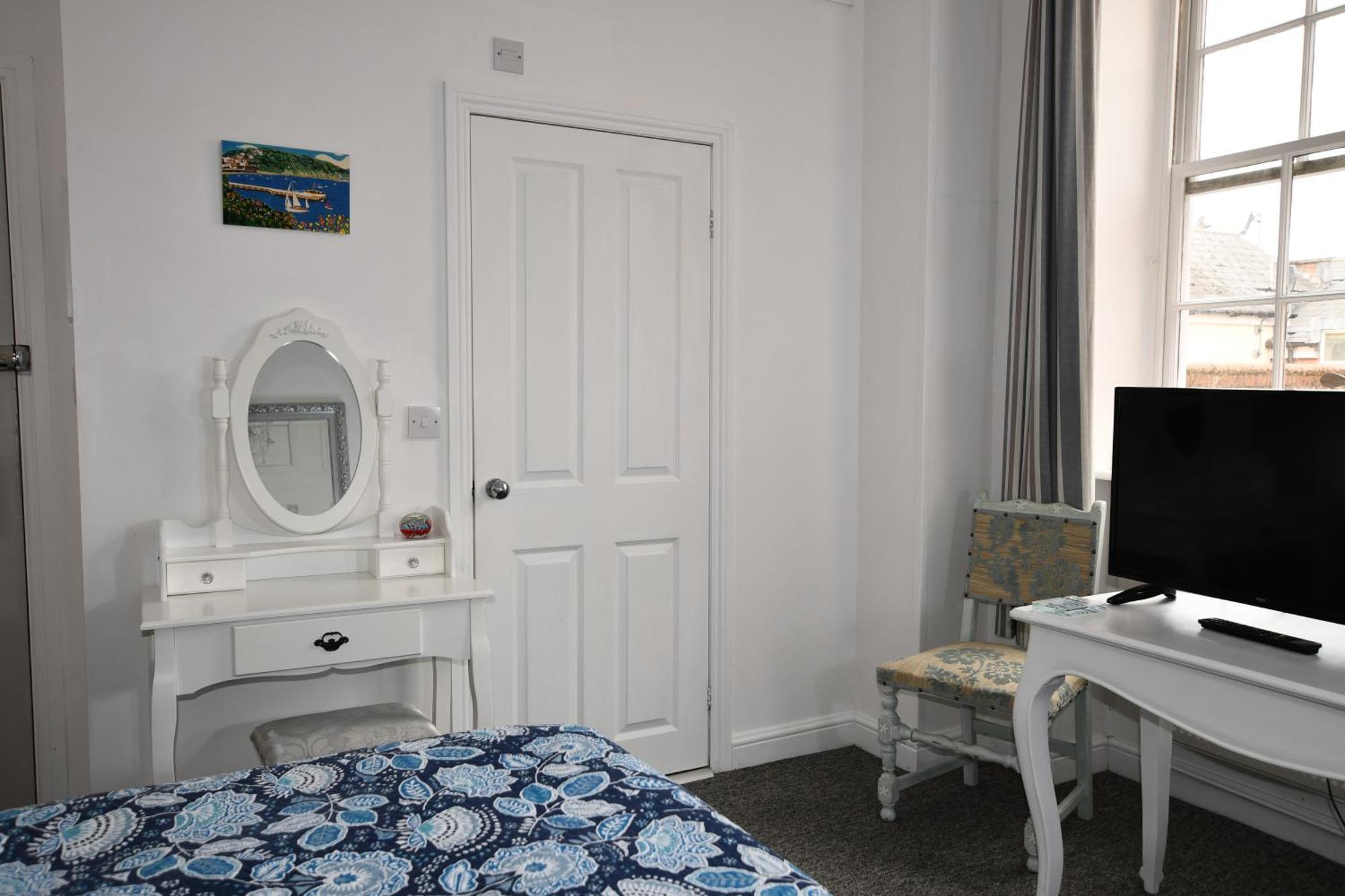 No. 98 Boutique Hotel Weymouth Oda fotoğraf
